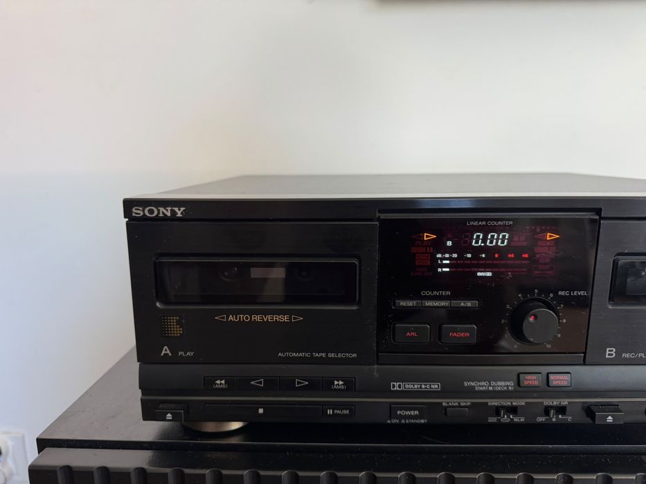 Magnetofon Sony TC-V902