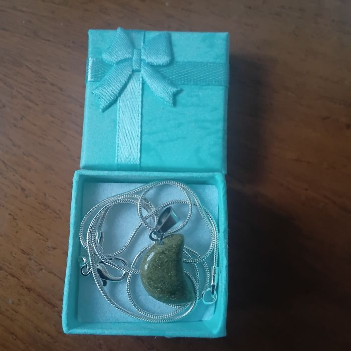 Fio em Prata  com Epidoto  Meia Lua