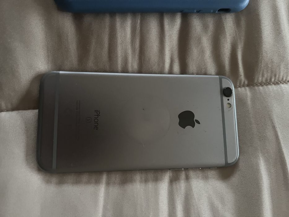 Iphone 6s com 32 JG