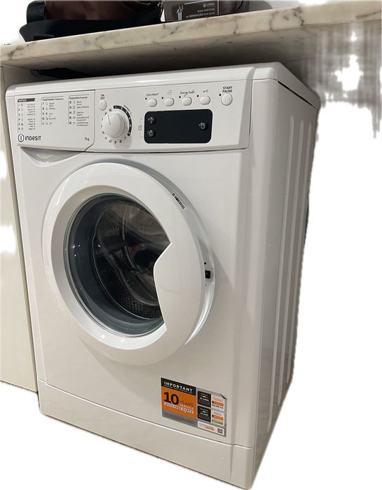 Máquina de lavar roupa Indesit 7 kg - Nova