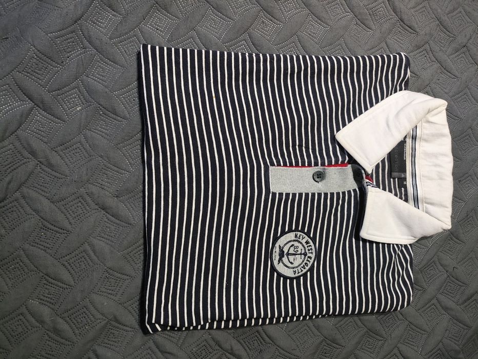 Polo riscas azul/branco, Quebramar, em bom estado