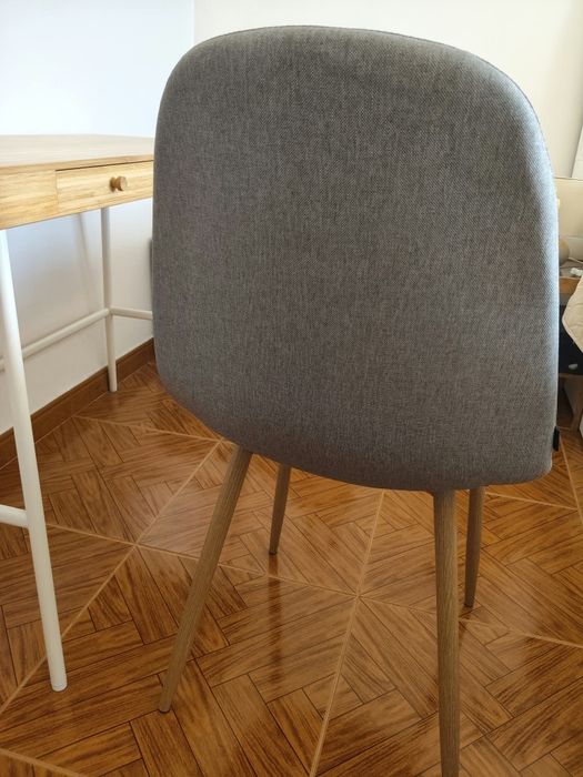 Secretária em bambu IKEA LILLÅSEN com cadeira em tecido cinzento Kasa