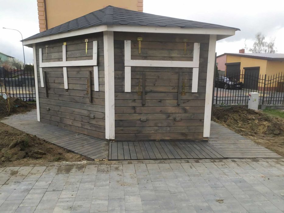 domek handlowy kiosk stragan rogowy