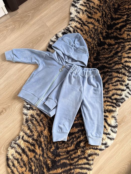 Велюрові костюми