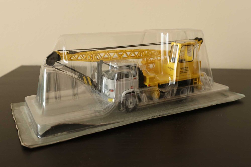 Star 28 Dzwig Hydros Z-4 zuraw zolty 1:43 DeAgostini Kultowe Ciezarowki PRL