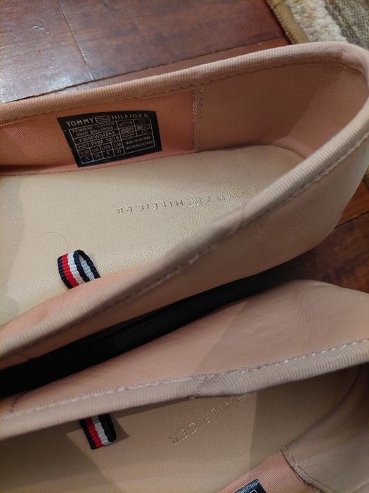 2 pares de sabrinas Tommy Hilfiger