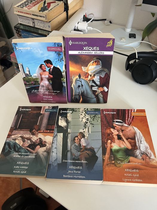 Livros harlequin de bolso (1€ cada)