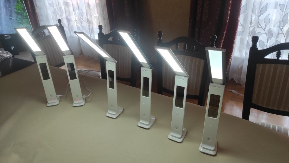 Настільна лампа, світильник