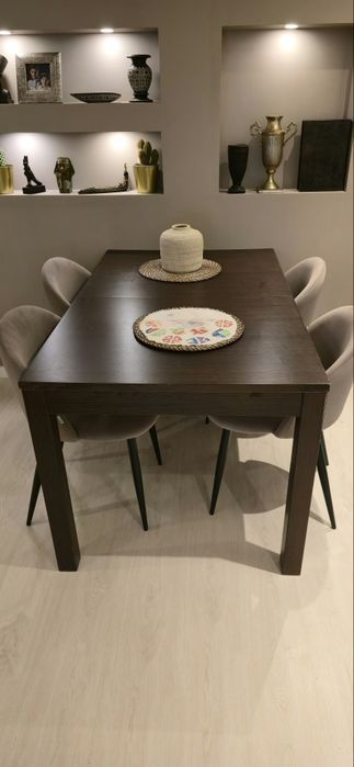 Mesa jantar com 4 cadeiras