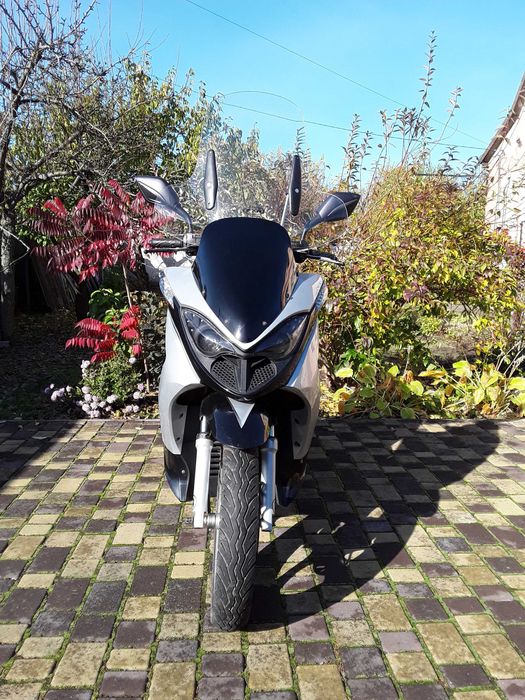 Максі скутер Yiben YB150T-11