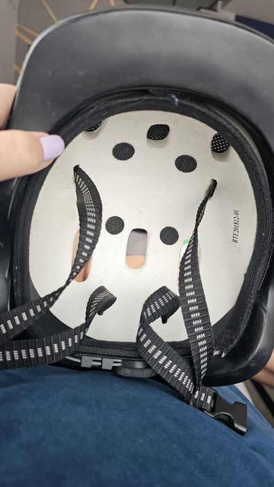 Kask dla dziewczynki 2-5 lat regulowany