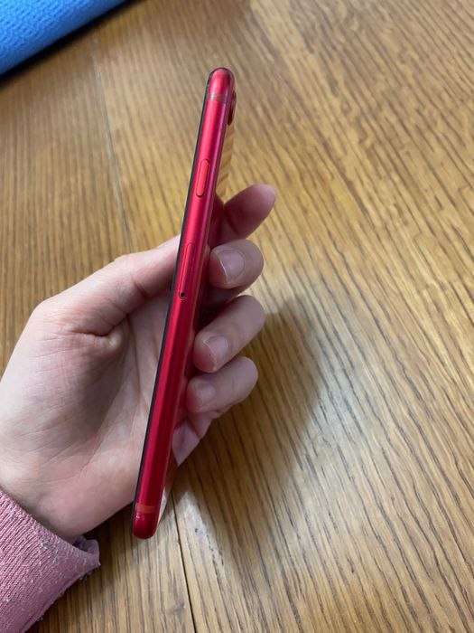 iPhone SE 2020 Red 64GB, imaculado