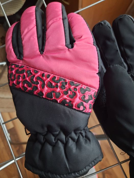 Продаю горнолыжные перчатки