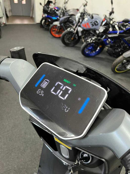 Электроскутер NISA K6. Графен