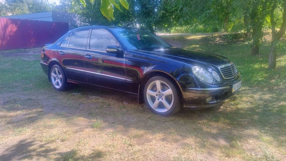 продам Мерседес е211