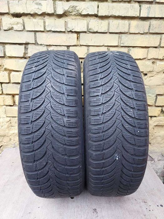 Шини б/в 215 65 R16 Nexen Winguard Snow GWH2