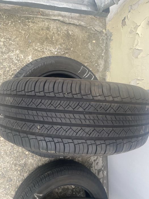 Резина 235/55R18