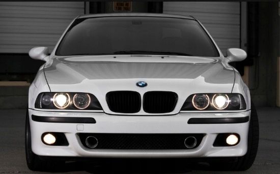 Передний бампер в стиле M5 на BMW 5 E39 бмв е39 м пакет темный
