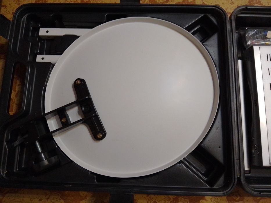 Продам спутниковую антенну для кэмпинга