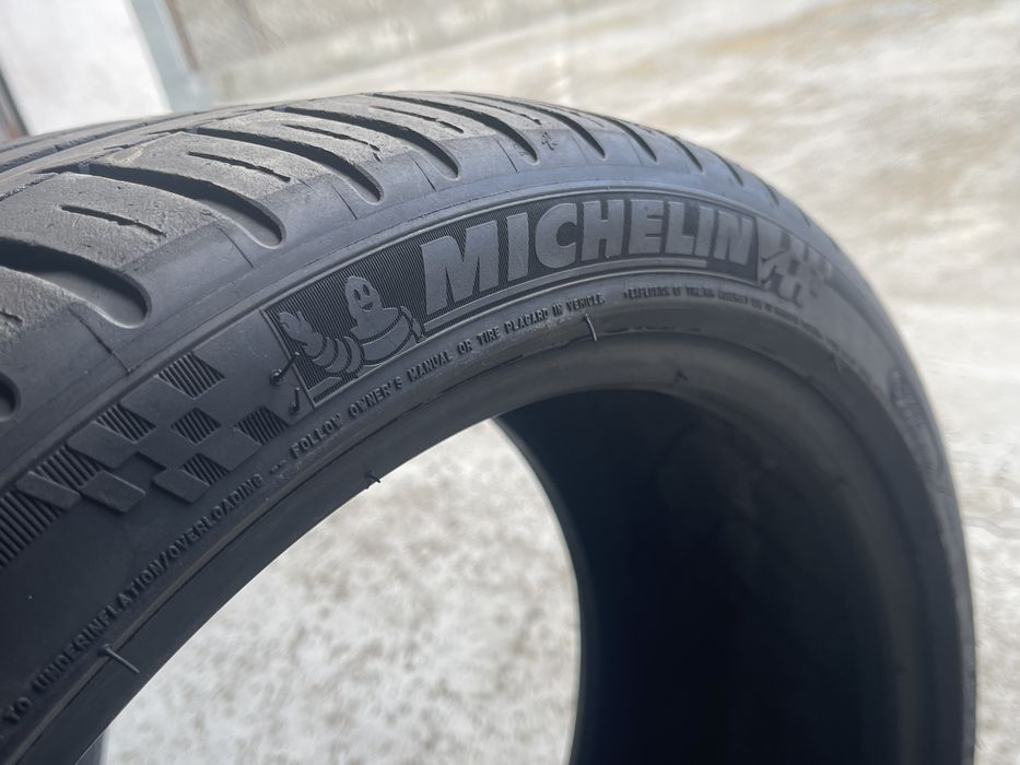 Pneus 225-40r18 Michelin praticamente novos