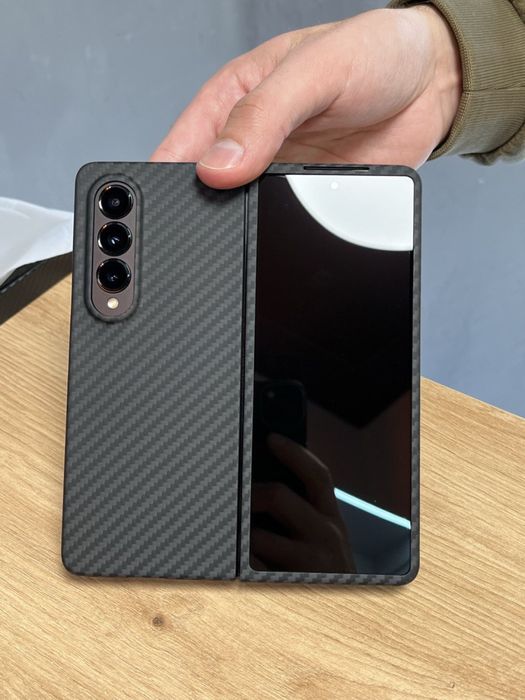 Ультратонкий карбоновый чехол Galaxy Z Fold 4