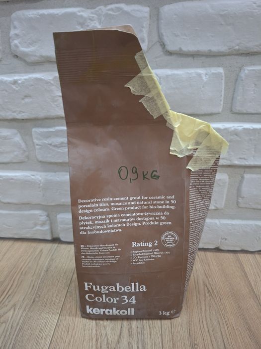 Fuga Kerakoll 01 Biała .  30 jasny brąz ,  32 jasny brąz, 34 brąz  .
