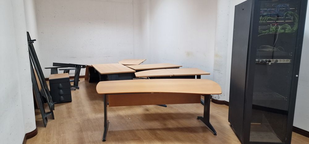 Complete office with embroidery hoop64585699183747123