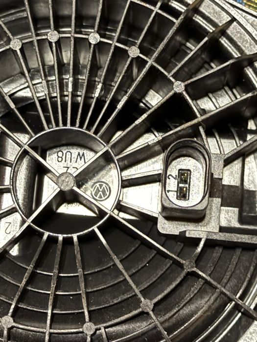 Ручка багажника Volkswagen Passat B8