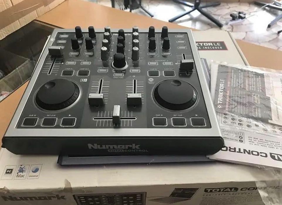 Numark Total Control DJ