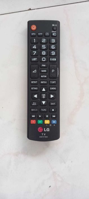 TV LG liga mas menu inicia sozinho com comando.