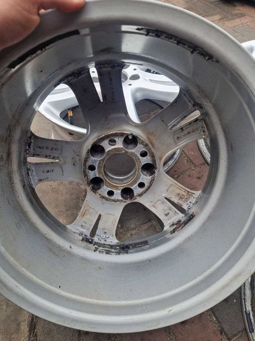 диски легкосплавні Mercedes 8Jx17 5x112 ET38 А211 401 36 02