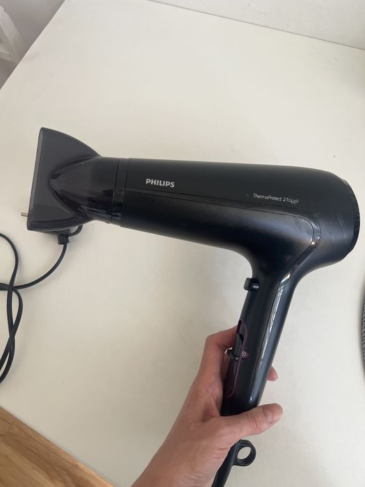 Продам фен PHILIPS  Thermo Protect 2100 W