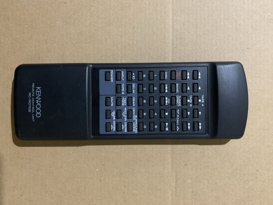 Pilot do ampitunera Kenwood KXF - 7020 .