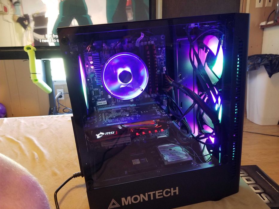 Топова СТАБІЛЬНА Socket 1155 - Gigabyte з mSata SSD Заглушка присутня.