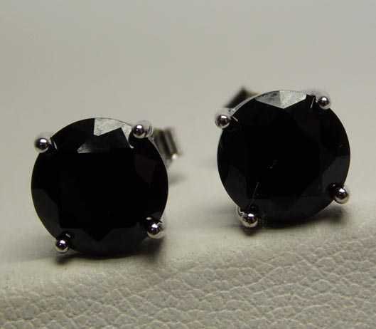 Srebrne kolczyki czarne cyrkonie 7,7 mm. sztyfty