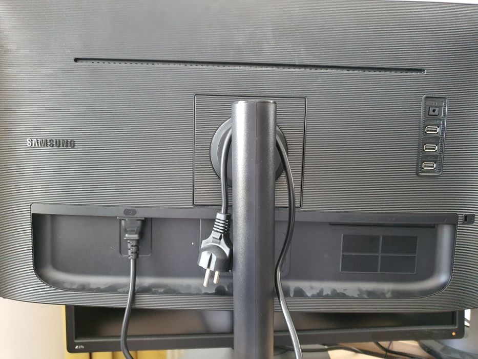 Monitor Samsung 27" Viewfinity S8