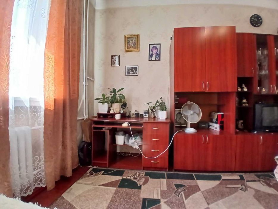 Продається кімната 21 кв.м.  метро Політехнічна  КПІ