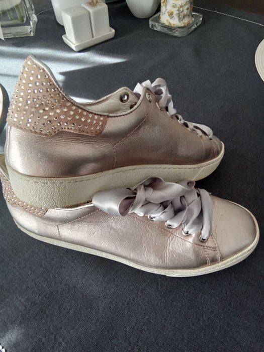 Zlote  skorzane sneakersy R.38 Hogl