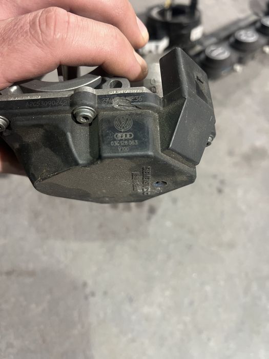 Регулююча заслінка 1.4 tsi vw