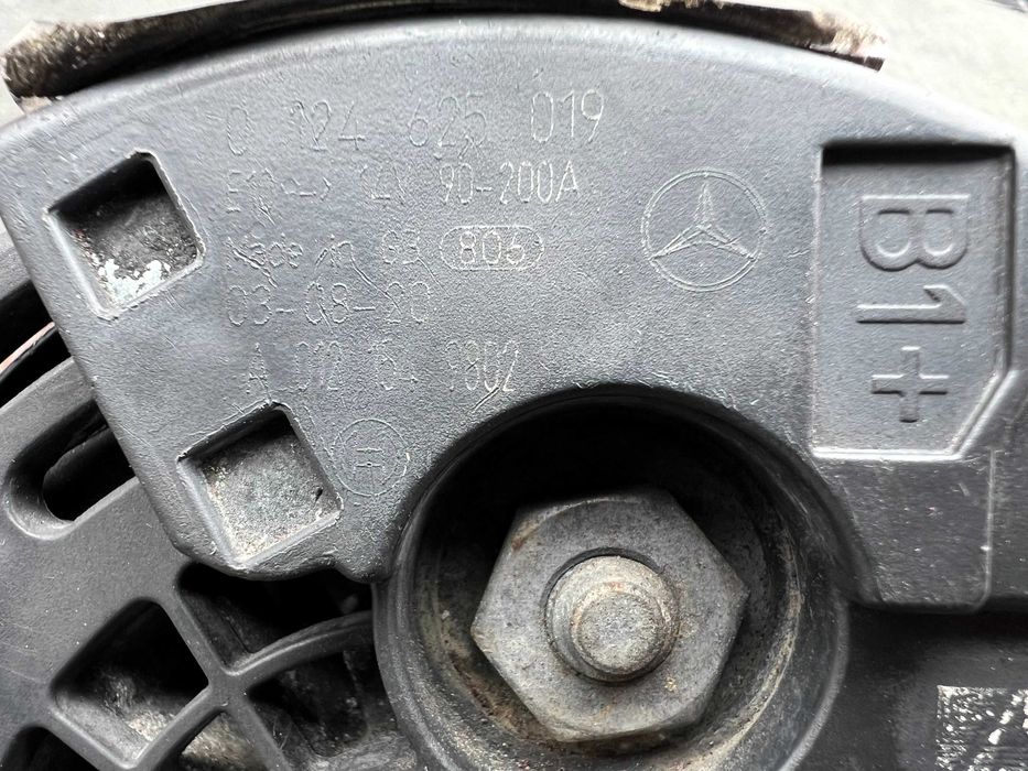 Генератор Mercedes W211 W220 2.2 2.7 3.2 cdi 0124625019