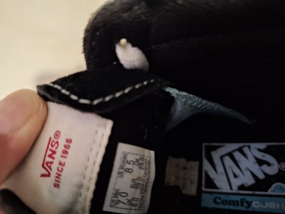 Ténis Vans comfycush 
Originais 
Tamanho 39
Bom estado