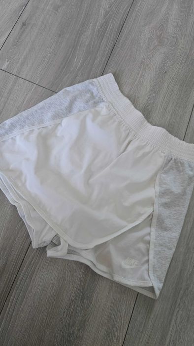 Spódniczko spodenki Nike xs