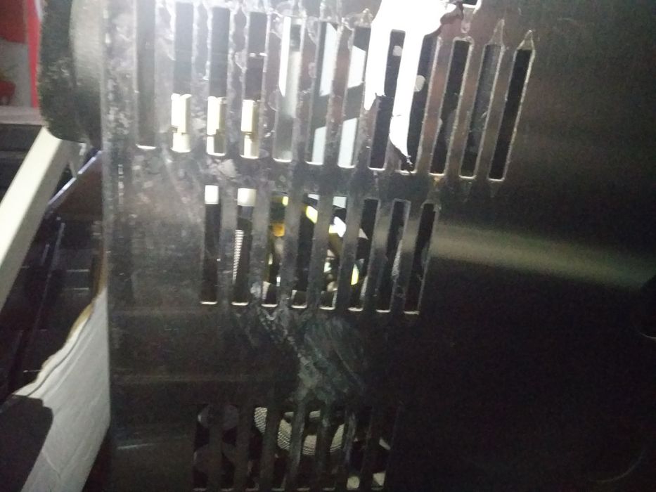 Vendo assador de frangos electrico