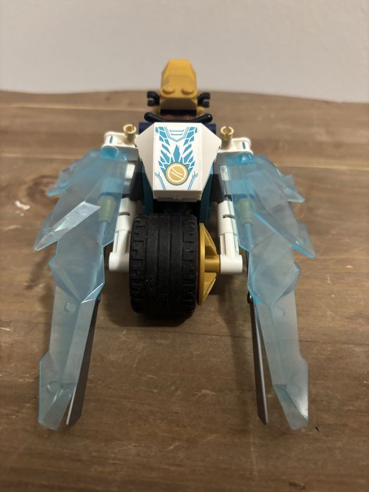 Legi Ninjago lodowy motocykl