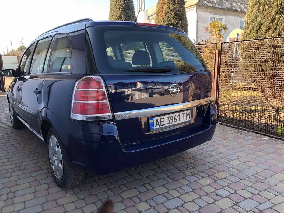 Opel Zafira B 1.9 дизель 7 мiсць