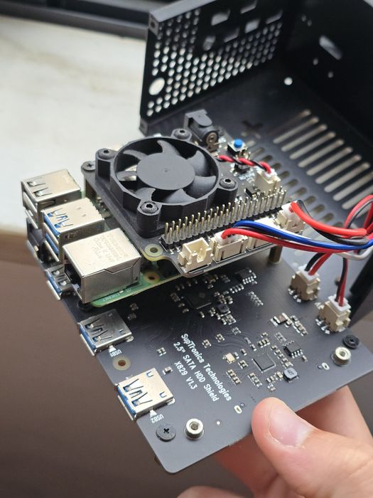 Raspberry Pi 4 + Placa X829 para NAS- espaço 2 SSD
