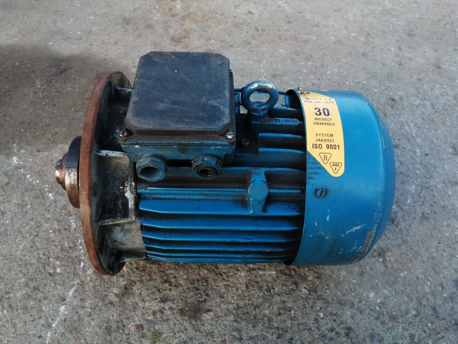 Silnik elektryczny 2,2kw INDUKTA 710 obr/min