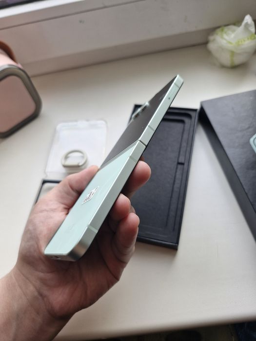 Samsung Galaxy Z Flip 6 12/512 официальный украинский