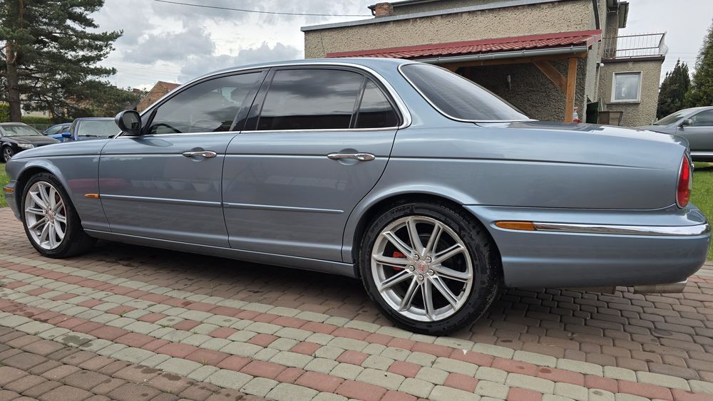 Jaguar XJ8 4.2 V8