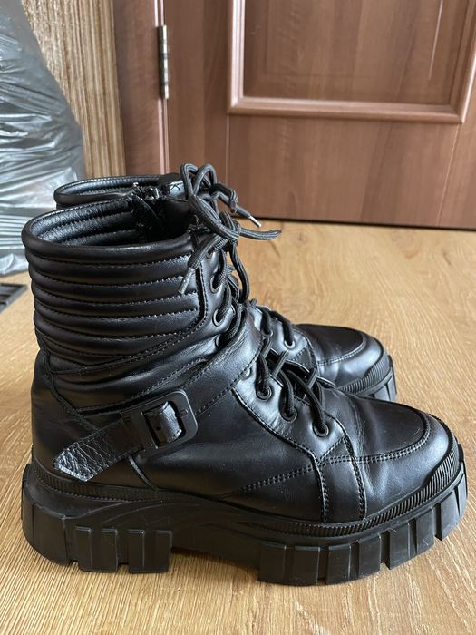 Ботіночки жіночі